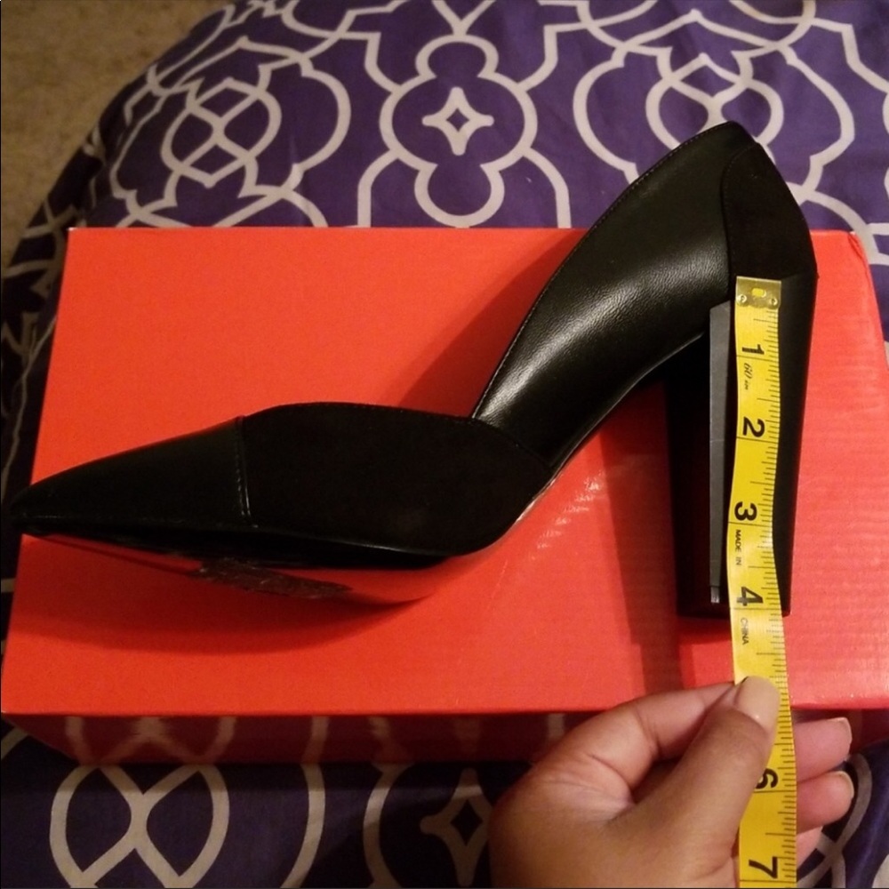 CHARLES DAVID PERLA HEELS SZ 9.MSRP$120 LIKE NEW!